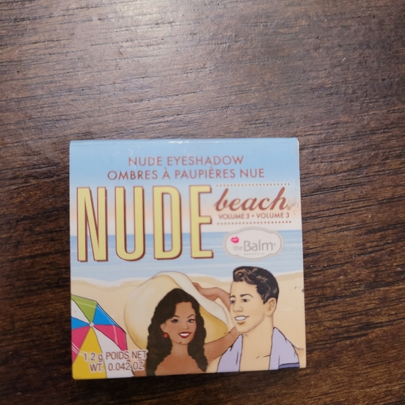 Makeup Bundle - Picture 6 of 9